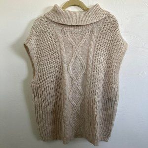 Turtle Neck Sweat Vest